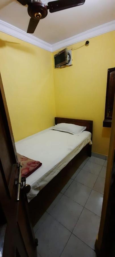 Khaja Habib Hotel โกลกาตา ภายนอก รูปภาพ